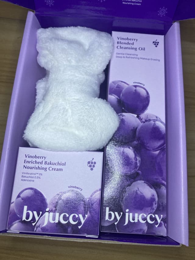By Juccy Vinoberry Enriched Bakuchiol Nourishing Cream review photo by Joystar198