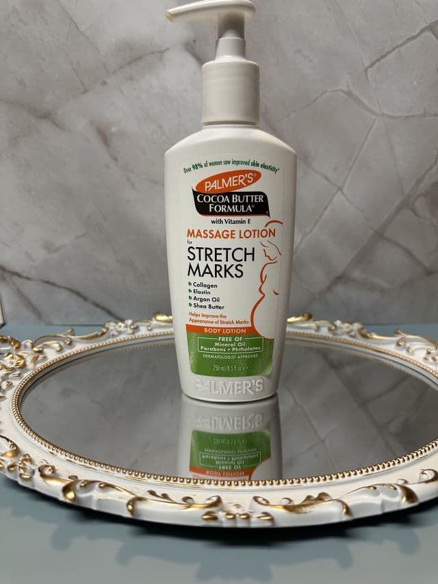 Palmer's Cocoa Butter Formula Massage Lotion for Stretch Marks review photo by dreamsy66