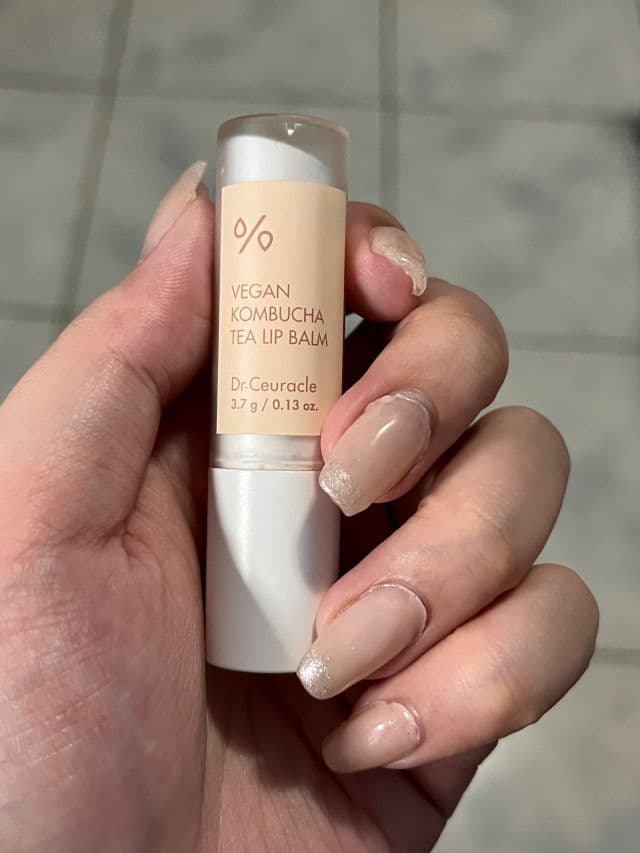 Vegan Kombucha Tea Lip Balm product review