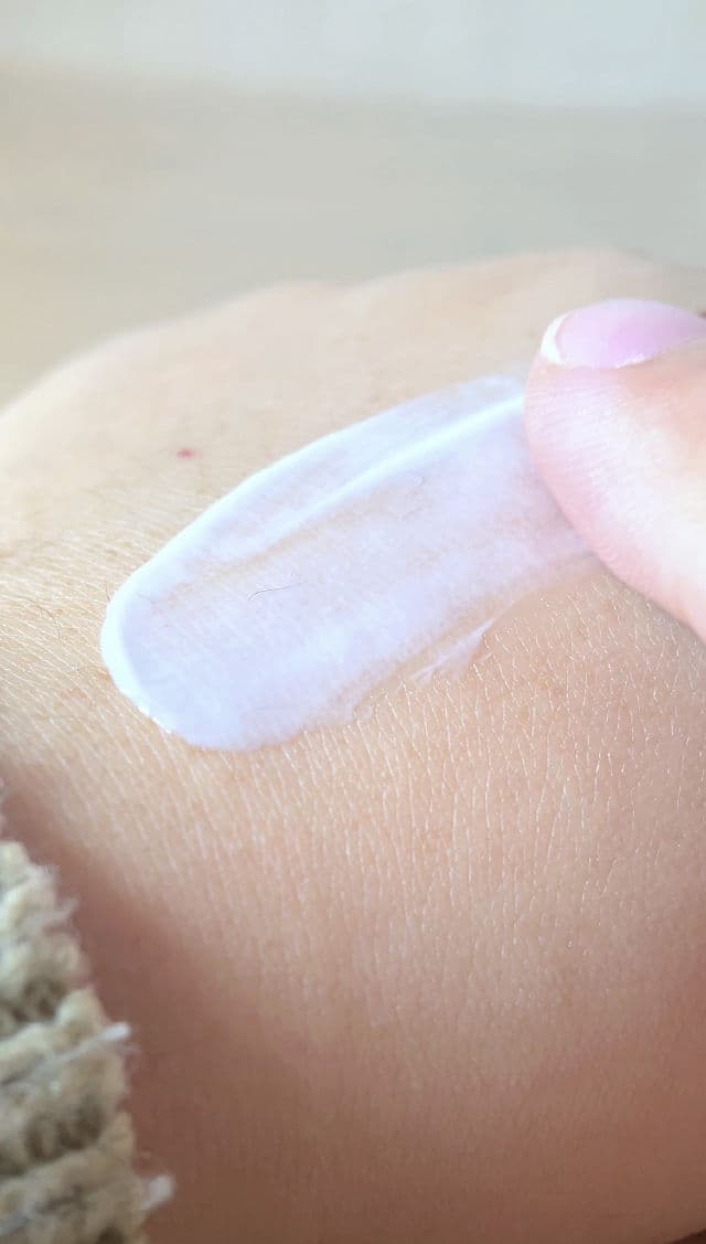 House of Dohwa Rice Bran Sunscreen SPF 50+PA++++ review photo by syithings