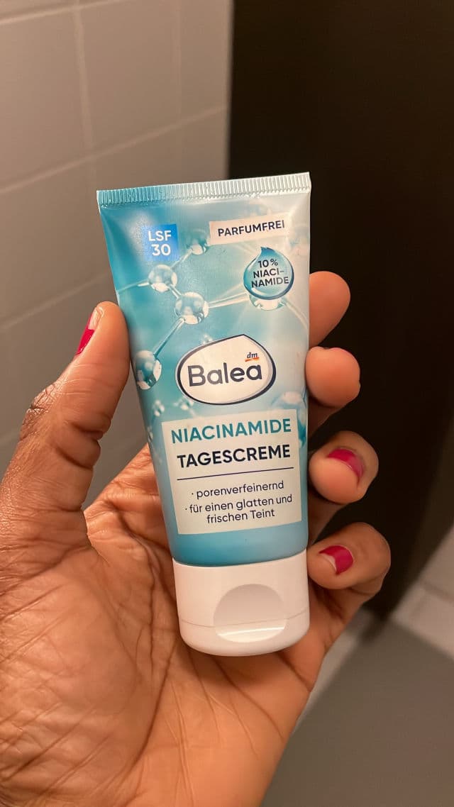 Balea Niacinamide Tagescreme LSF30 review photo by Hannnatu