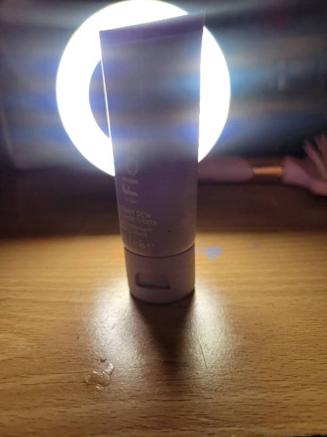 florence by mills Dreamy Dew Moisturizer review photo by bellywelly