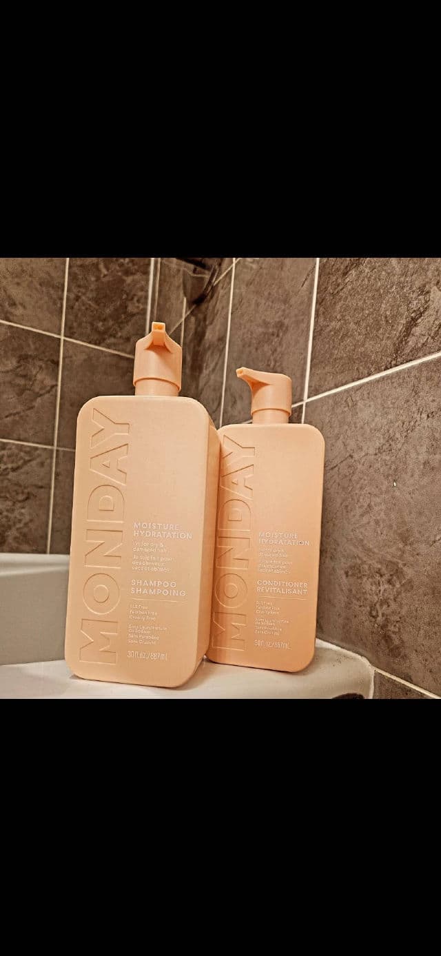 MONDAY Haircare Moisture Conditioner review photo by reviewgirlcanada