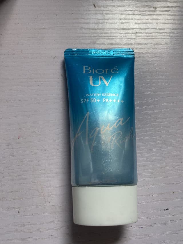 Biore UV Aqua Rich Weightless Moisturizer Broad Spectrum SPF50 Sunscreen review photo by prisca8