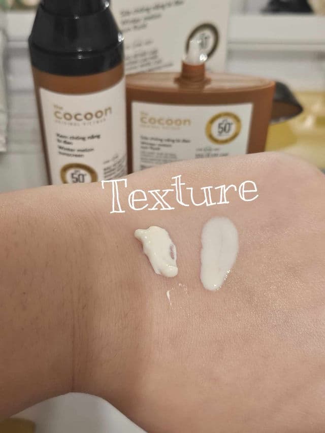 the Cocoon Winter Melon Sunscreen SPF50+ PA++++ review photo by obsessiskin