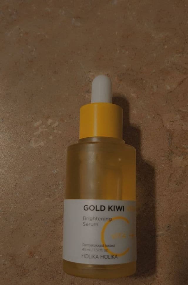 HOLIKA HOLIKA Gold Kiwi Vita C+ Brightening Serum review photo by Ivankalove29