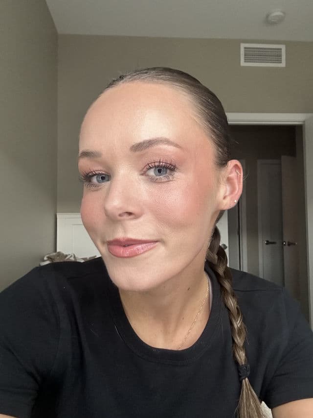 Hourglass Cosmetics Euphoric Strobe Light review photo by allyhess