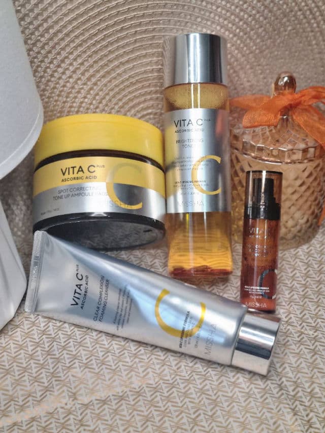 MISSHA Vita C Plus Clear Complexion Foaming Cleanser review photo by Boss78675