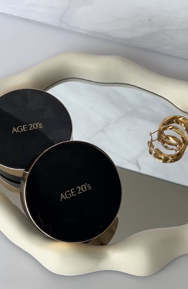 AGE 20’s Signature Essence Sunscreen BB & CC Cream SPF50+ review photo by Heathersmith168