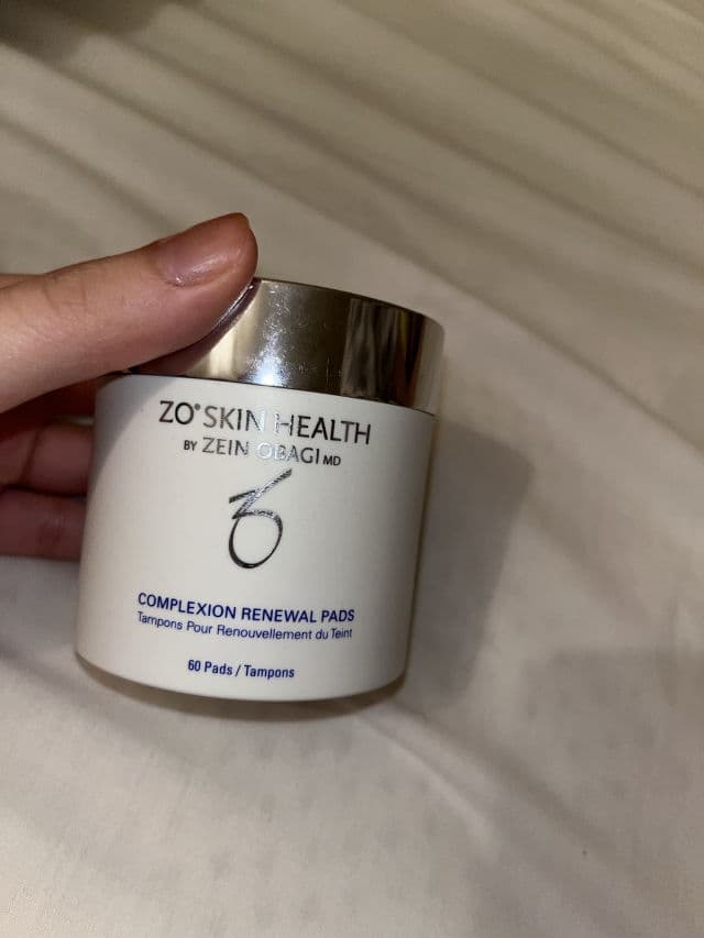 Zein Obagi ZO TE-Pads Acne Pore Treatment review photo by amira11