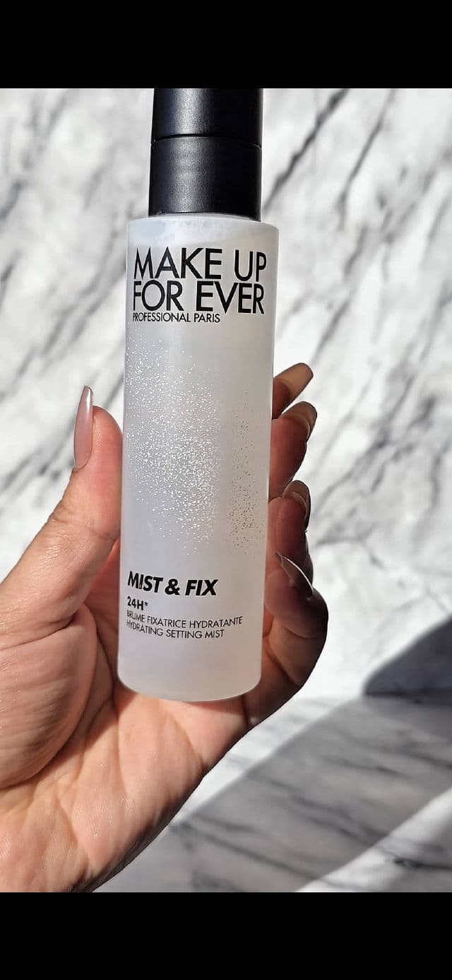 Make Up For Ever Mist & Fix review photo by amalessa