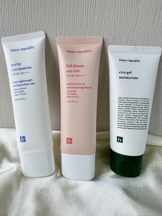 Face Republic Full Bloom Sun Tint SPF50+ PA++++. review photo by Pravina16