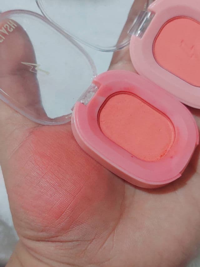 Pinkflash Chic & Check Blusher review photo by kaneugc