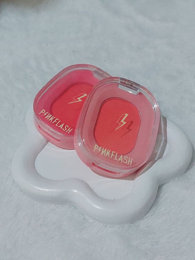 Pinkflash Chic & Check Blusher review photo by kaneugc
