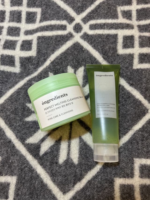 Ongredients Deep Foaming Cleanser Balancing Care  review photo by sophialam