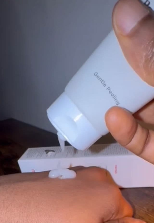 manyo Galactomy Enzyme Peeling Gel review photo by Abenaah