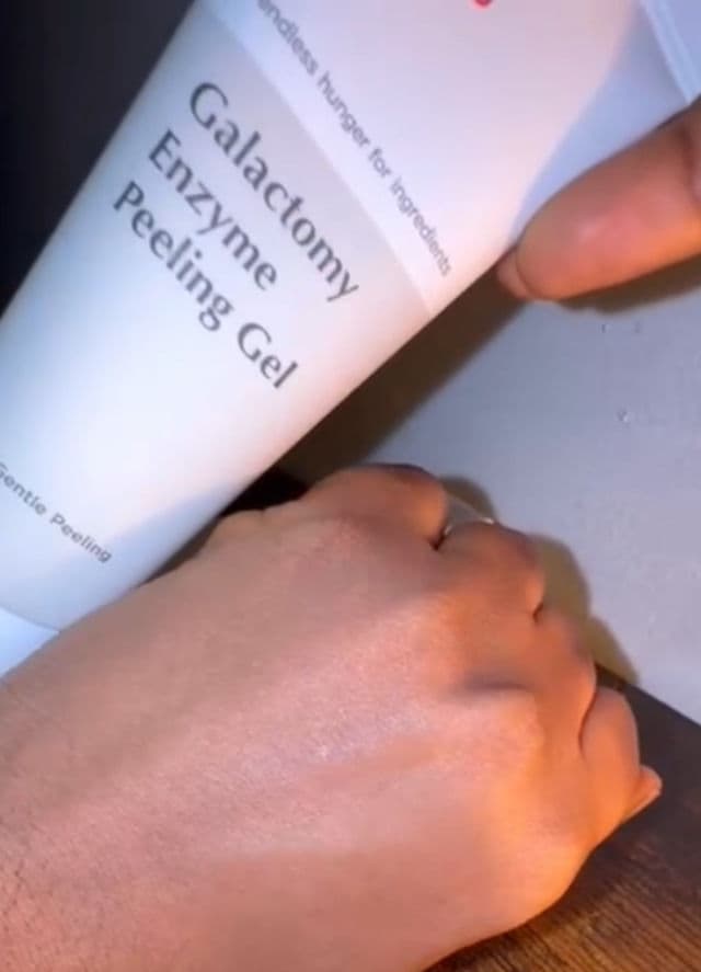manyo Galactomy Enzyme Peeling Gel review photo by Abenaah