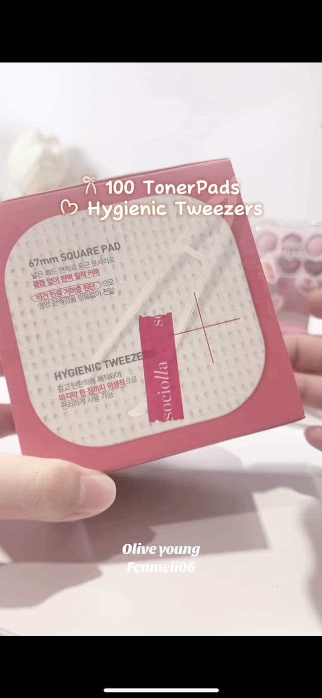 MEDIHEAL Retinol Collagen Lifting Pad review photo by FenmeiiUGC