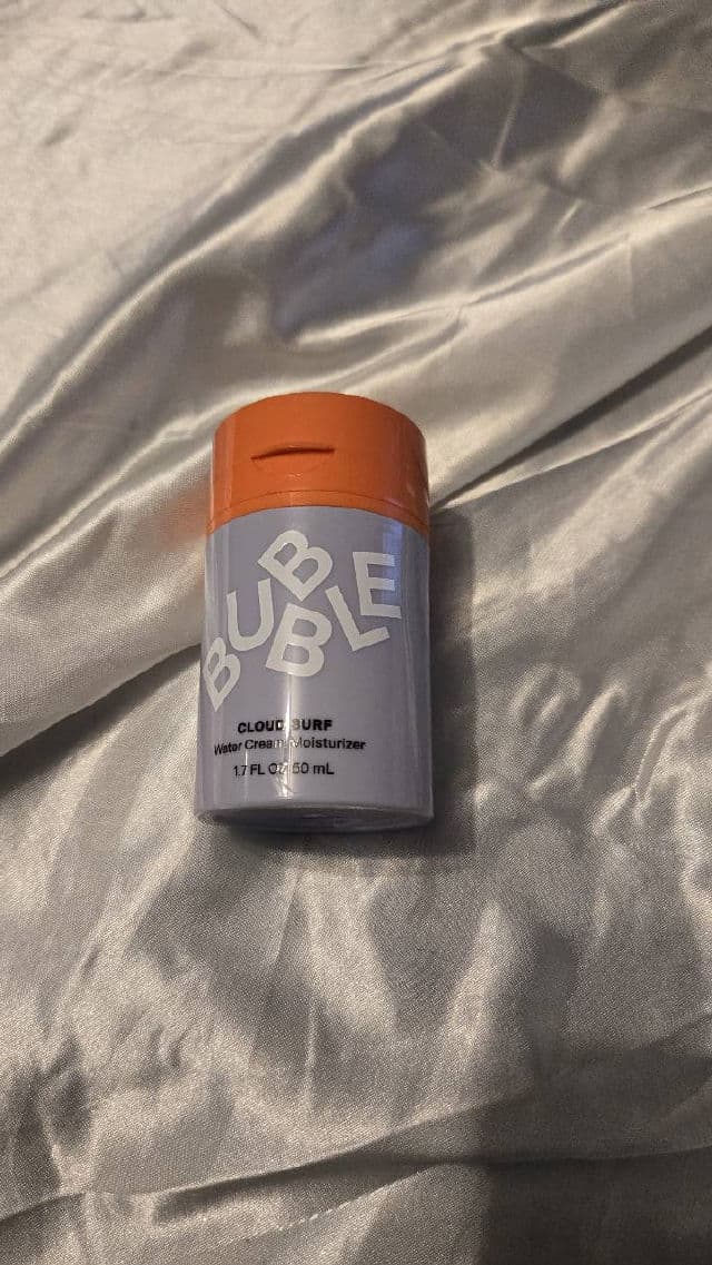 Bubble Cloud Surf Water Cream Moisturizer review photo by Rhema
