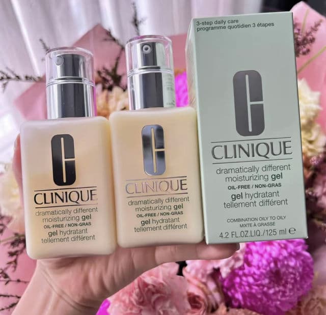 Clinique Dramatically Different™ Oil-Free Gel review photo by Girlyxo3