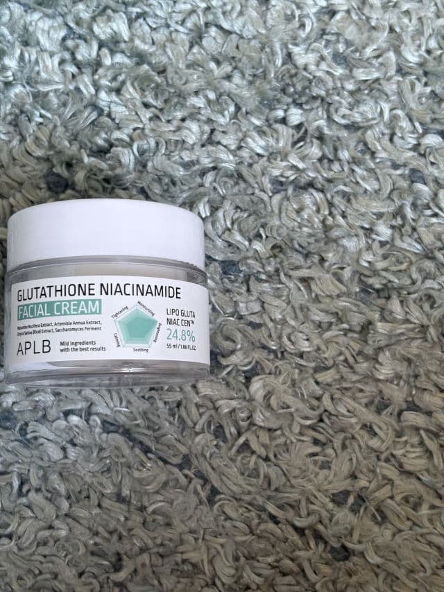APLB Glutathione Niacinamide Facial Cream review photo by skinguru38