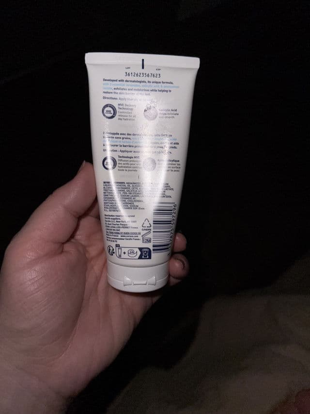 CeraVe SA Renewing Foot Cream review photo by sorinadumitru08
