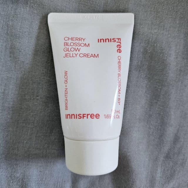 INNISFREE Cherry Blossom Glow Jelly Cream review photo by BERRYWONY