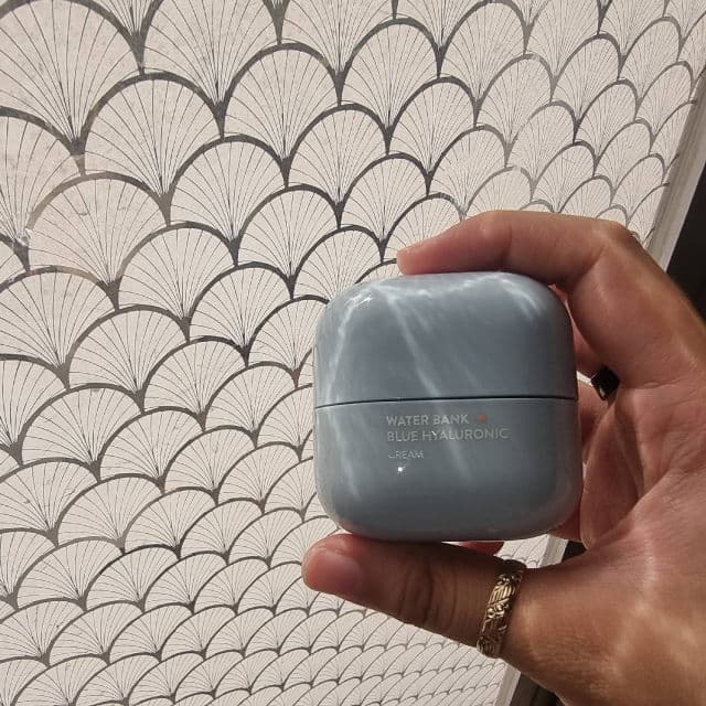 Laneige Water Bank Blue Hyaluronic Cream Moisturizer review photo by reijanlin