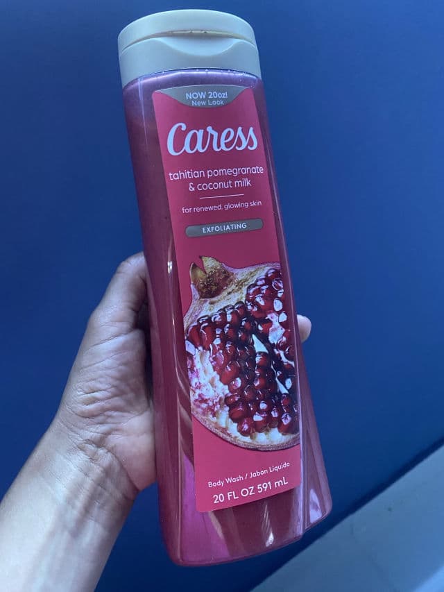 Caress Tahitian Pomegranate & Coconut Milk Exfoliating Body Wash review photo by DarJoha