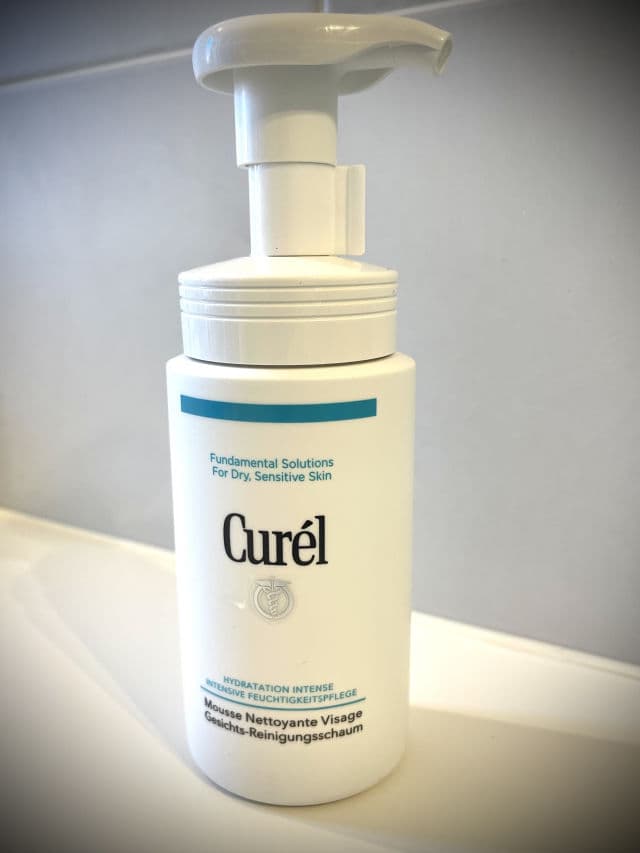 Curel Foaming Wash review photo by Papillon