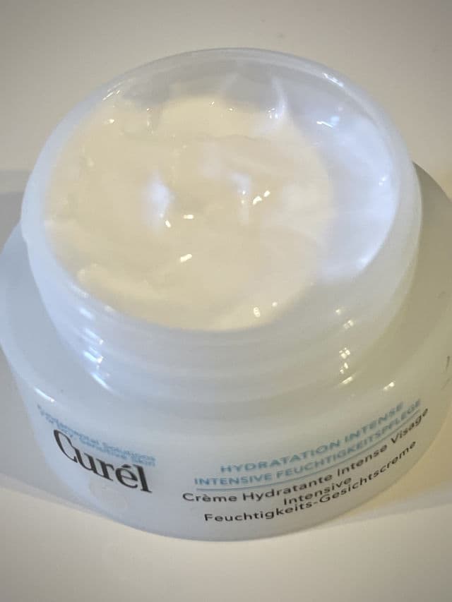 Curel Intensive Moisture Facial Cream review photo by Papillon