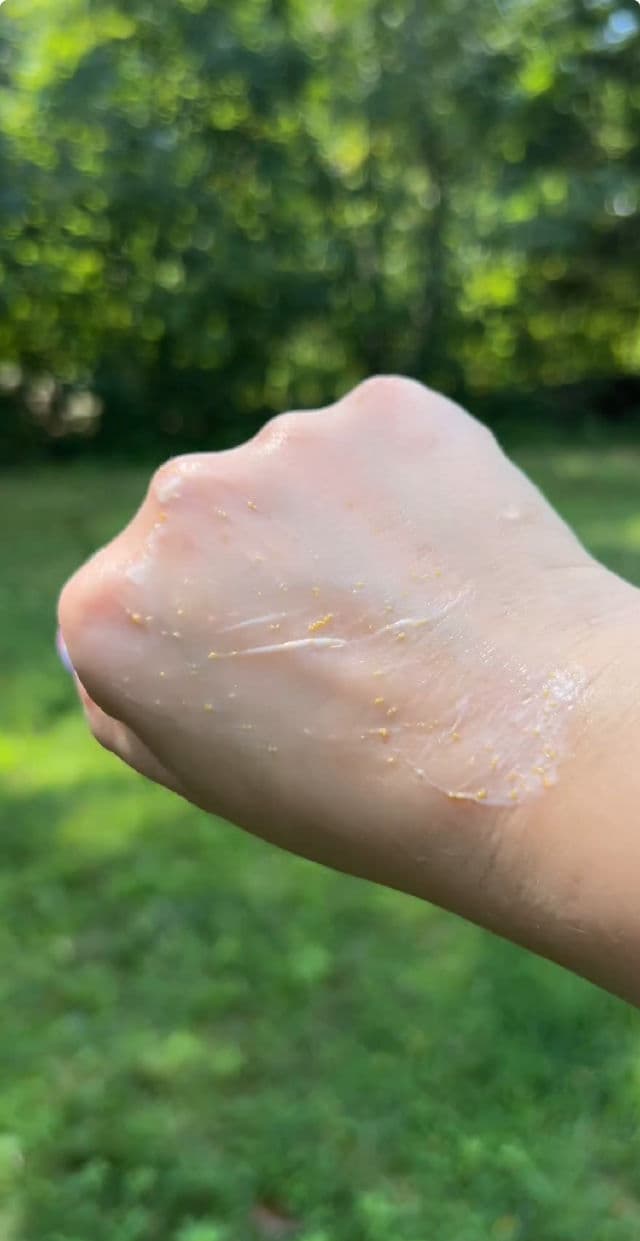Beekman 1802 Milk Scrub Oat & Goat Milk Exfoliating Cleanser review photo by editadoes