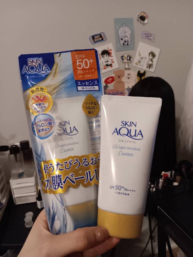 Rohto Mentholatum - Skin Aqua Super Moisture Essence Sunblock SPF 50+ PA++++ review photo by lys1004