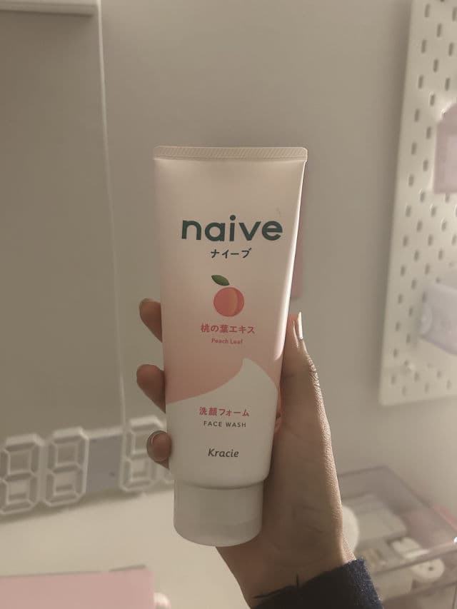 Kracie Naive Makeup Removal Face Wash Peach Leaf review photo by yunaiuu