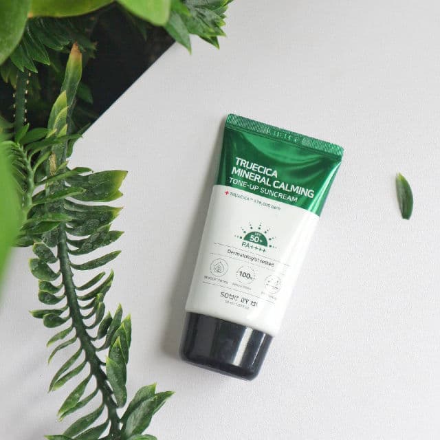 Some By Mi Truecica Mineral Calming Tone-Up Suncream SPF50+/PA++++ review photo by fandi