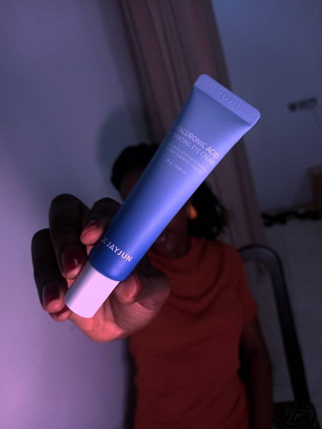 Jayjun Hyaluronic Acid Hydrating Eye Cream review photo by Ebube
