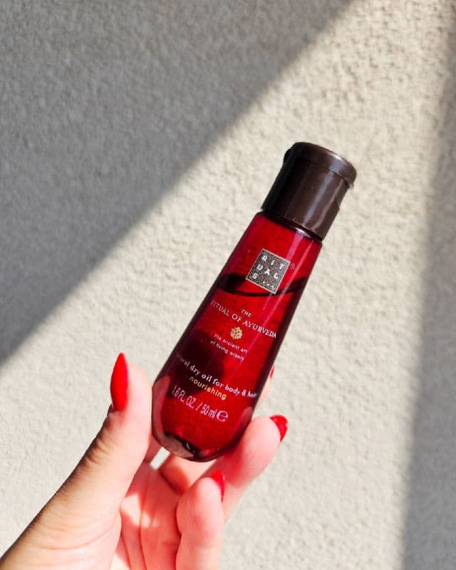 Rituals The Ritual of Ayurveda Natural Dry Oil for Body & Hair review photo by evasimonyi