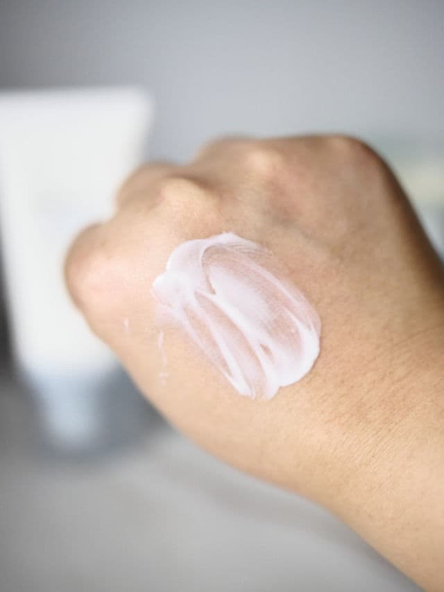 Madagascar Centella Hyalu-Cica Water-Fit Sun Serum SPF50+ PA++++ product review