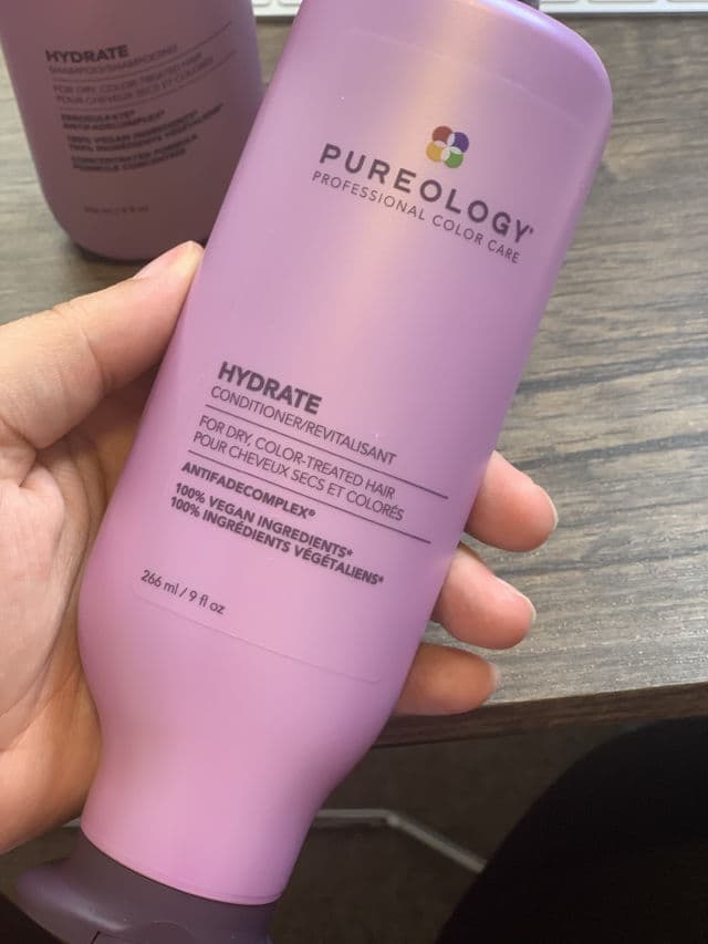 Pureology Hydrate Conditioner review photo by chrissymonae