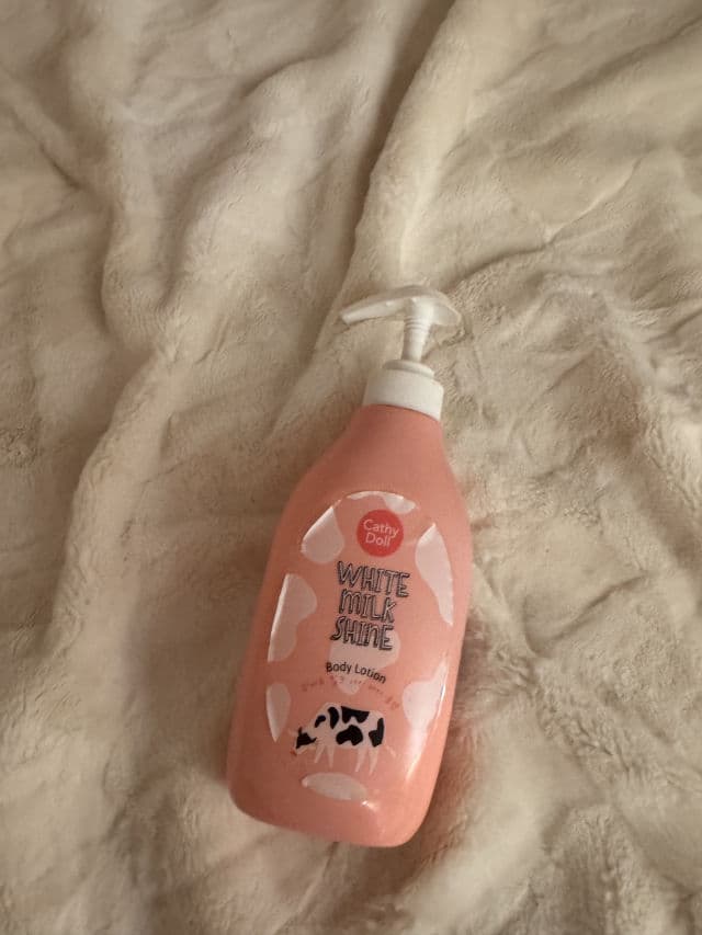 Cathy Doll White Milk Shine Body Bath Cream review photo by linaazx