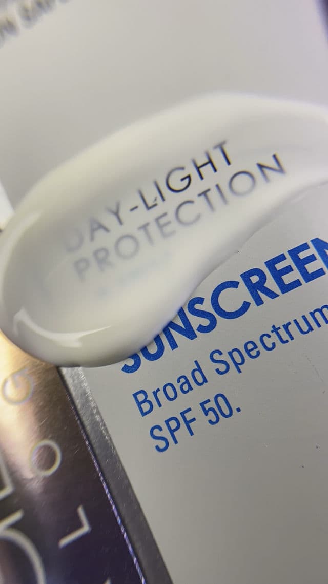 NEOGEN Dermalogy Day-Light Protection Airy Sunscreen SPF50+ / Broadspectrum review photo by Ugcwithkayy