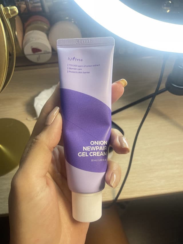 ISNTREE Onion Newpair Gel Cream review photo by evelyn23