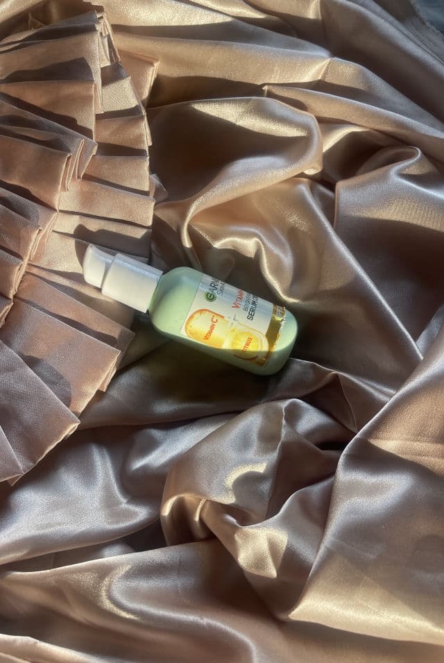 Garnier SkinActive Vitamin C 2in1 Brightening Serum Cream SPF 25 review photo by Emry22