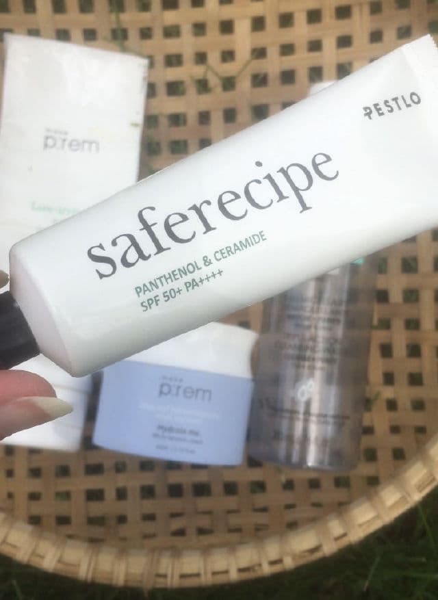 Pestlo Safe Recipe Sun Essence SPF50+ PA++++ review photo by mudonyourface