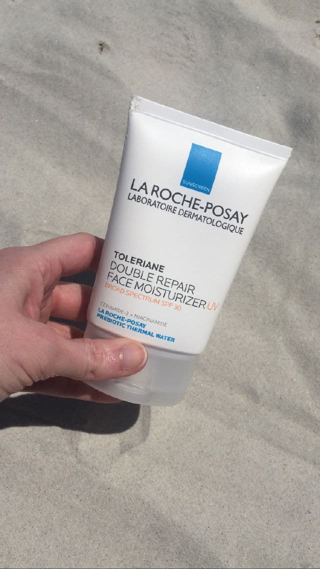 La Roche-Posay Toleriane Double Repair Face Moisturizer UV SPF 30 review photo by mudonyourface