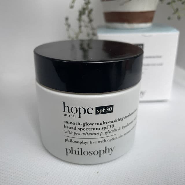 philosophy Hope in a Jar Smooth-Glow Multitasking Facial Moisturizer Broad Spectrum SPF 30 review photo by mudonyourface