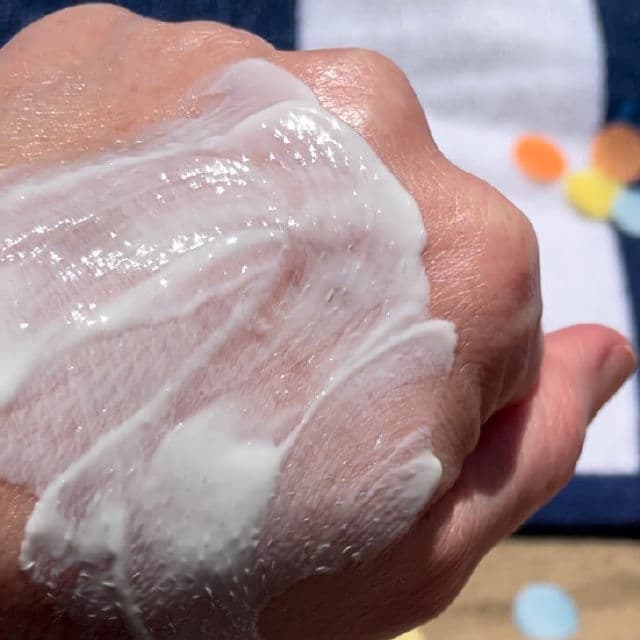 Awe-Sun Airy-Fit Daily Moisturizer with Sunscreen SPF 50+ PA++++ product review