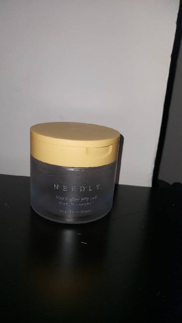 Needly Vita C Glow Jelly Pad review photo by Skinwithsaba