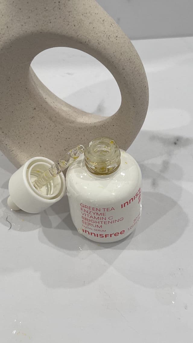 INNISFREE Green Tea Enzyme Vitamin C Brightening Serum review photo by sheleyugc