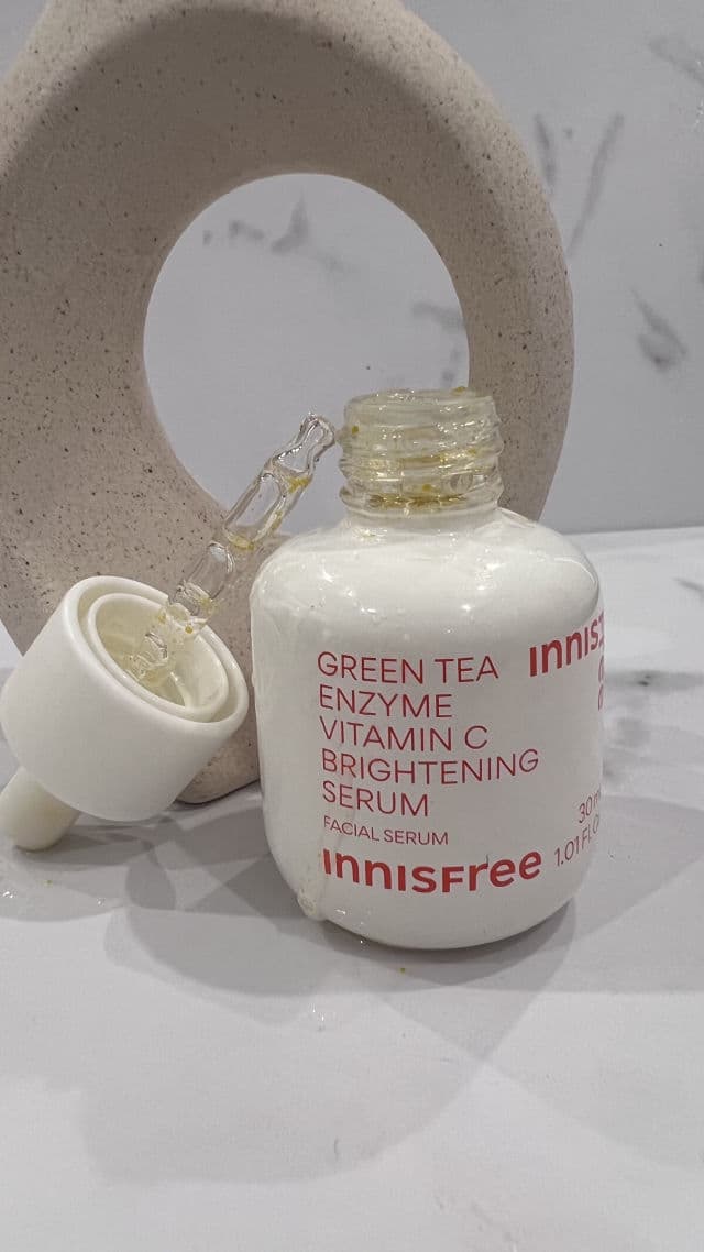 INNISFREE Green Tea Enzyme Vitamin C Brightening Serum review photo by sheleyugc